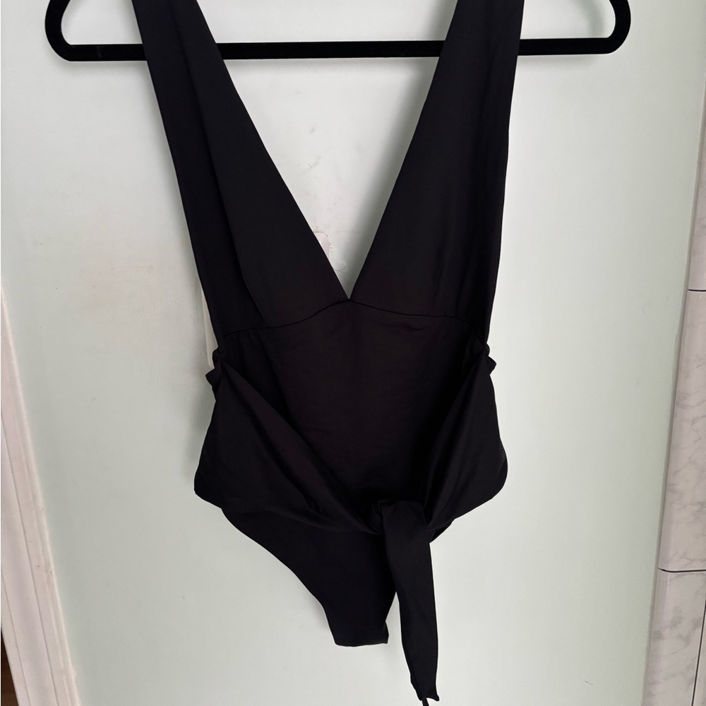 Agua Bendita Elegant Black Swimwear